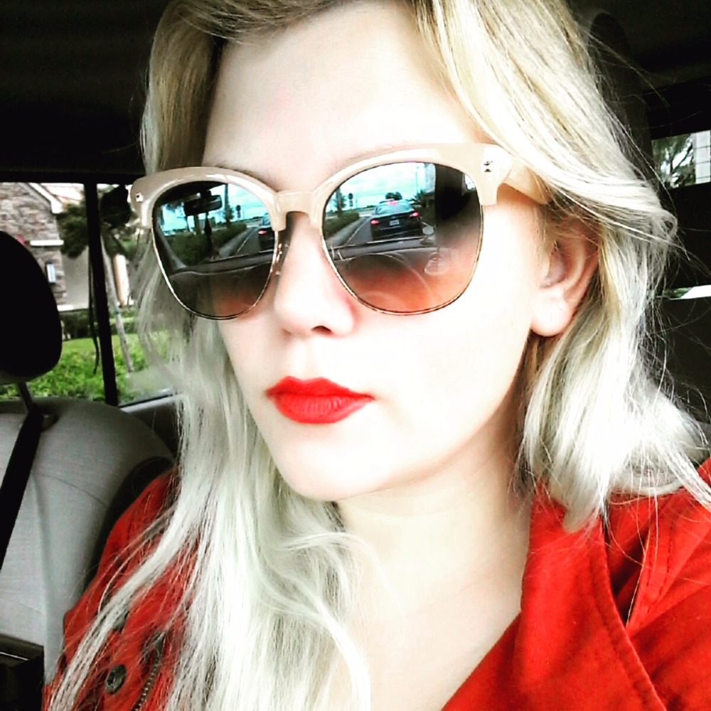 Meet your Posher, Jessica